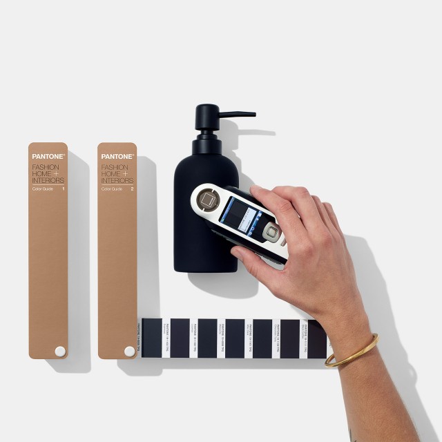 Pantone CAPSURE™ and Fashion, Home + Interiors Color Guide Pantone CAPSURE™ and Fashion, Home + Interiors Color Guide