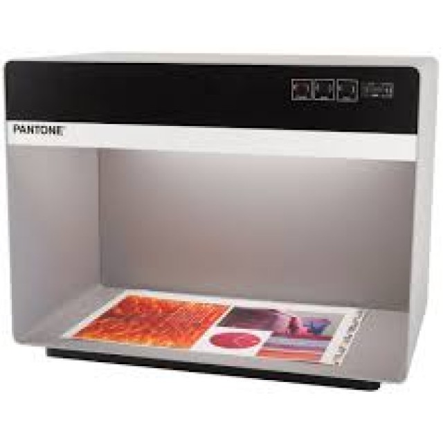 Pantone 3 Light Booth Pantone 3 Light Booth